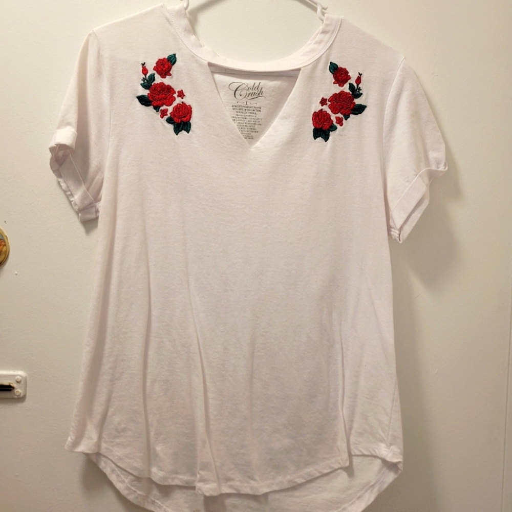 Choker Short Sleeve Women's Tee